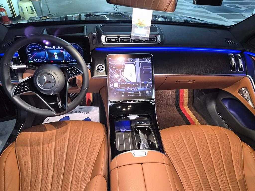 Mercedes Benz S Class - Vista 10