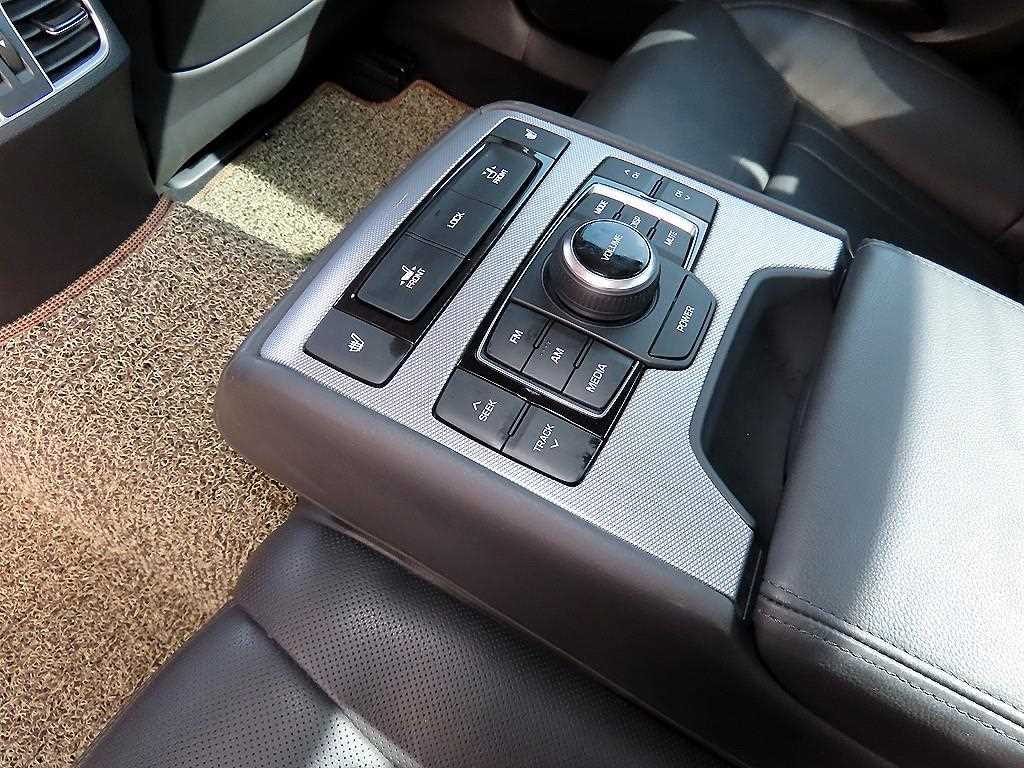 Genesis G80 2018 Negro - Importación desde Corea - HF Imports Iquique - Foto 18