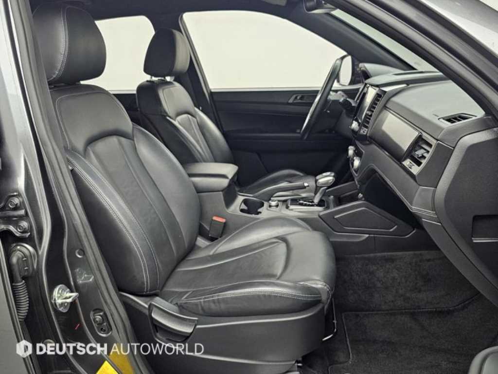 Ssangyong Rexton - Vista 9