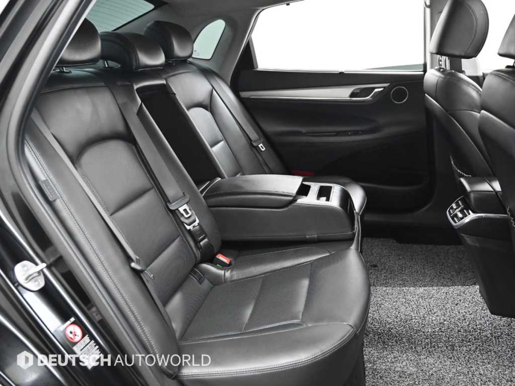 HYUNDAI Grandeur - Vista 12