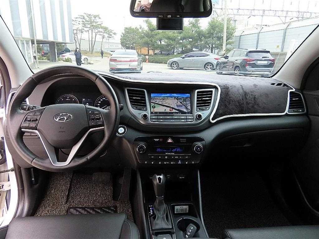 HYUNDAI Tucson - Vista 7