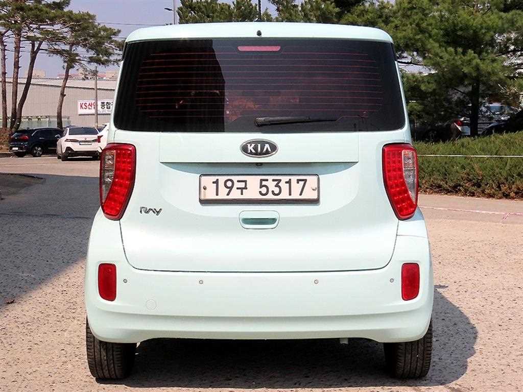 KIA Ray - Vista 4