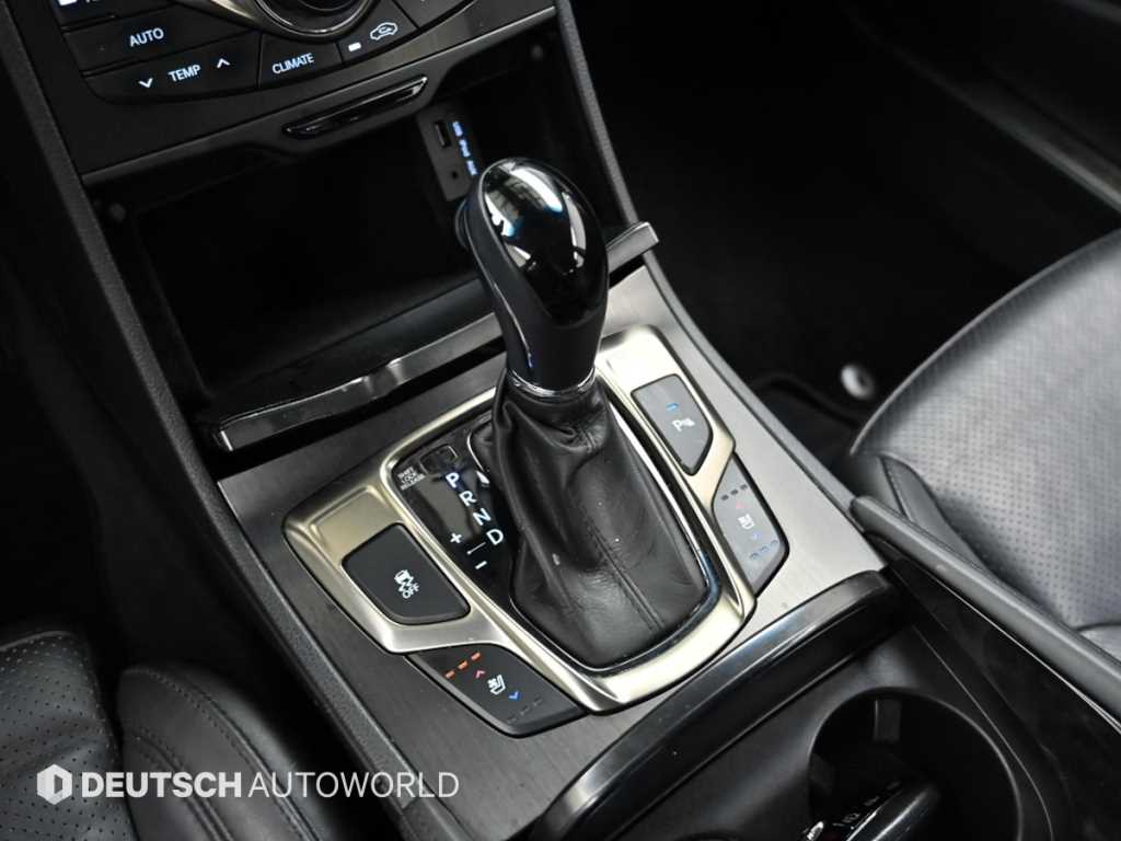 HYUNDAI Grandeur - Vista 9