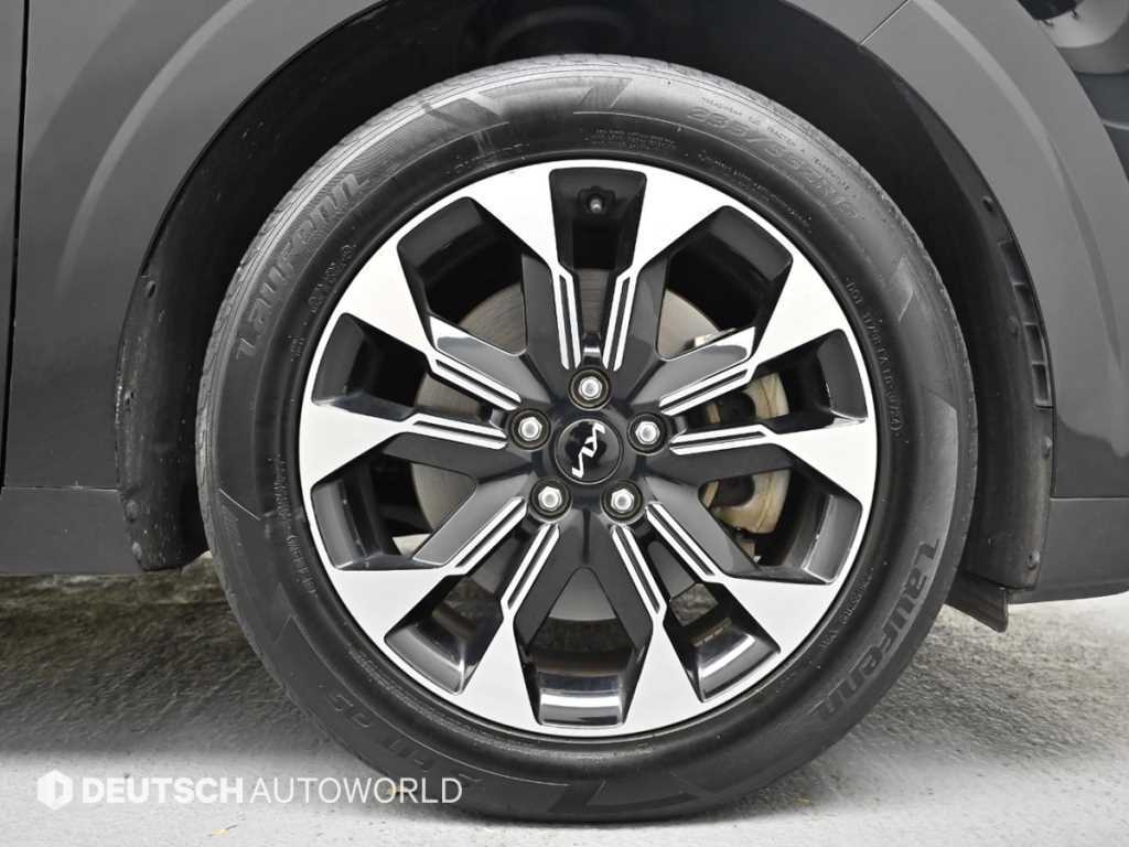 KIA Carnival - Vista 5