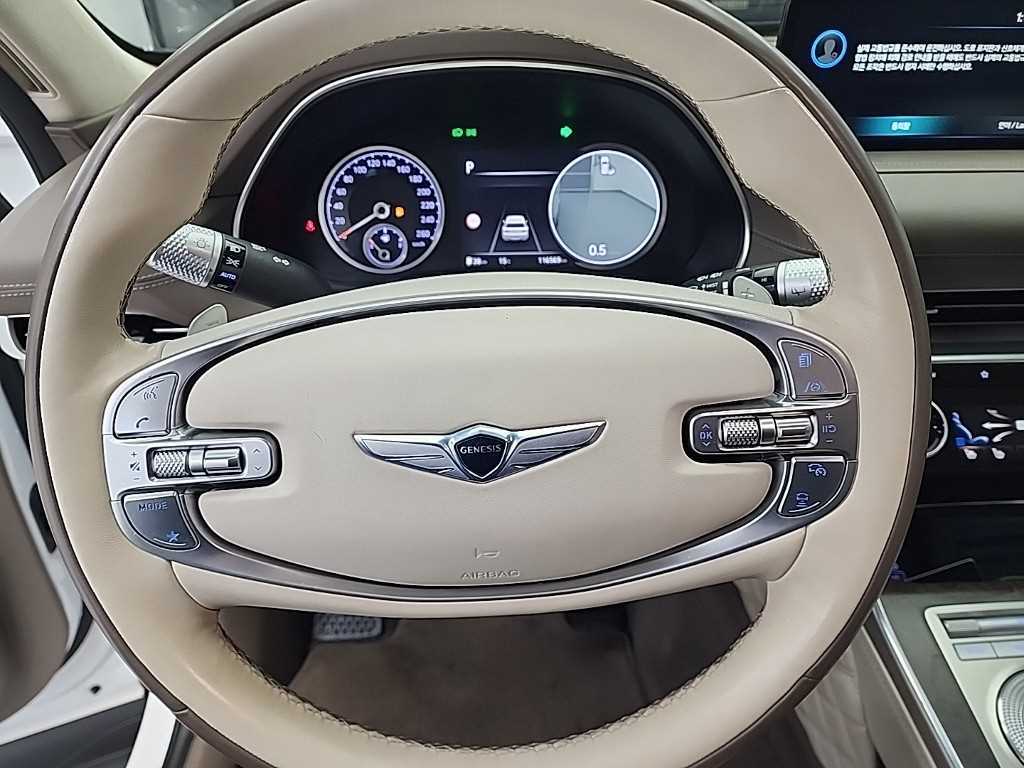 Genesis GV80 - Vista 9