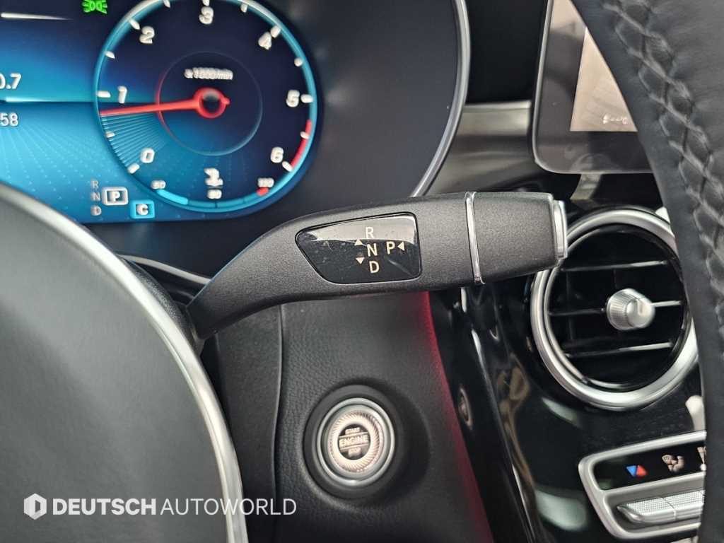 Mercedes Benz GLC Class - Vista 9