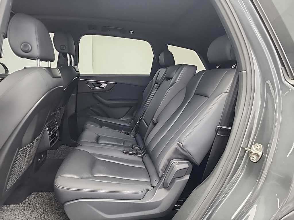 Audi Q7 - Vista 12