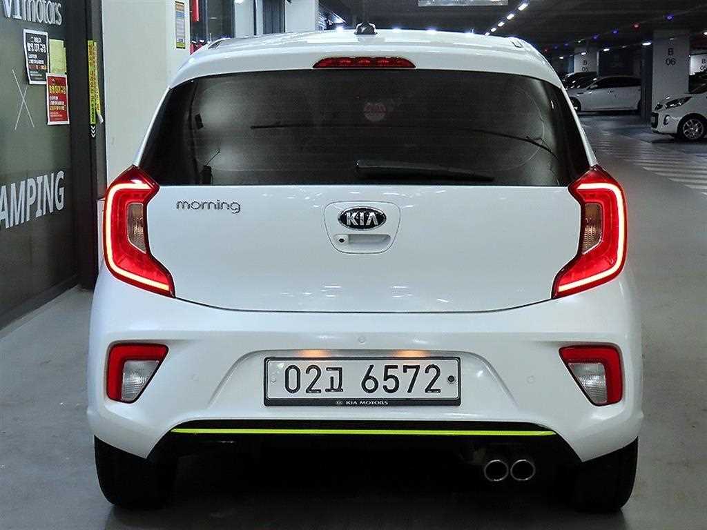 KIA Morning - Vista 5