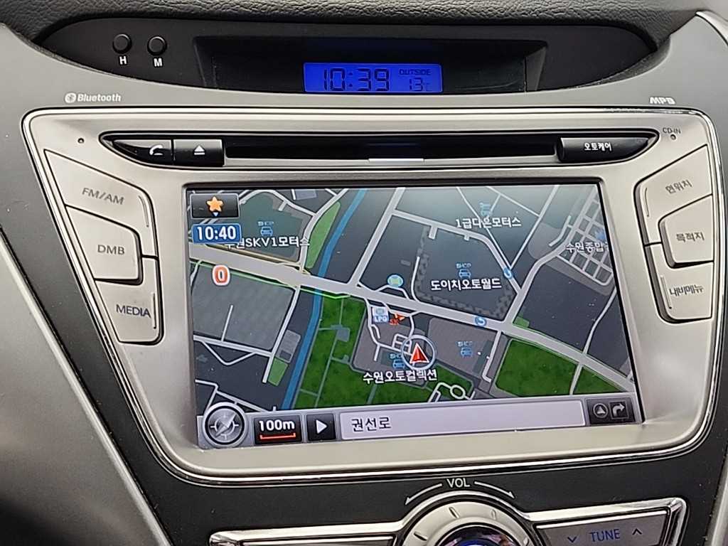 HYUNDAI Avante 2013 Blanco - Importación desde Corea - HF Imports Iquique - Foto 13