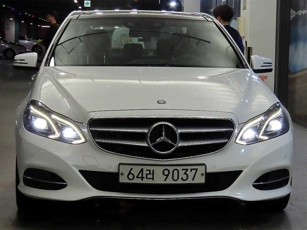 Mercedes Benz E class - Vista 2