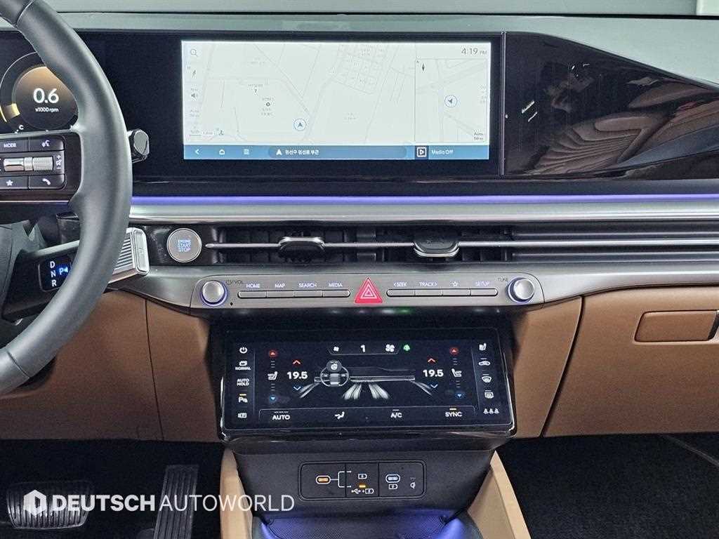 HYUNDAI Grandeur - Vista 10