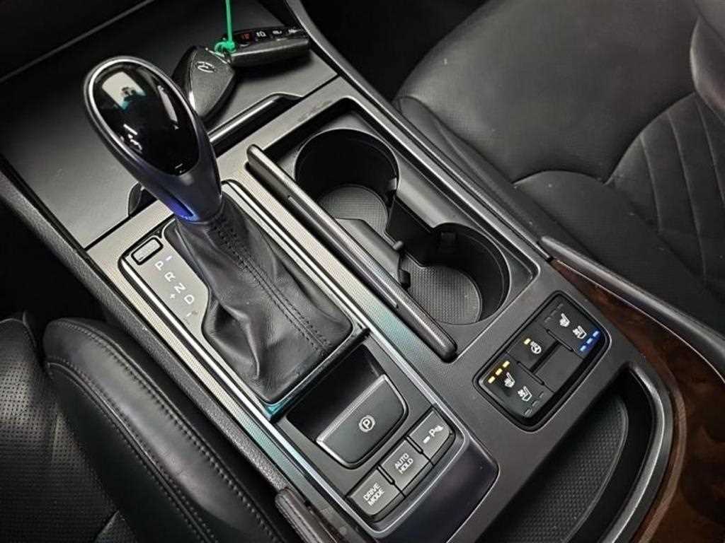 HYUNDAI Aslan - Vista 12