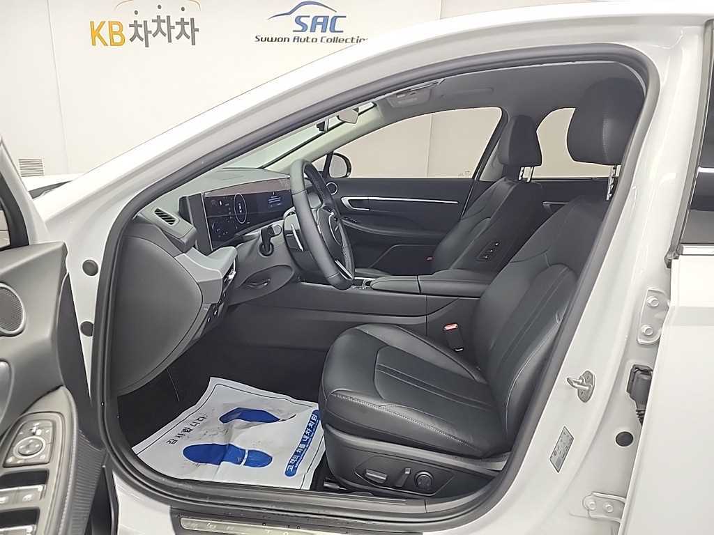 HYUNDAI Sonata - Vista 11