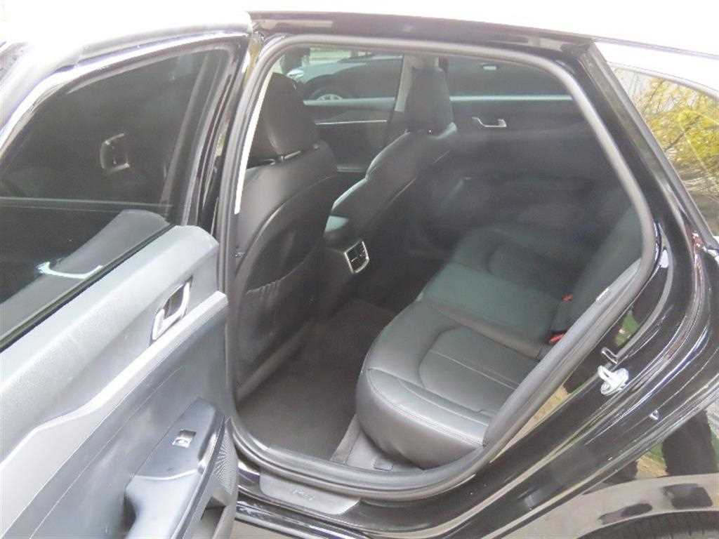 KIA K5 2022 Negro - Importación desde Corea - HF Imports Iquique - Foto 14