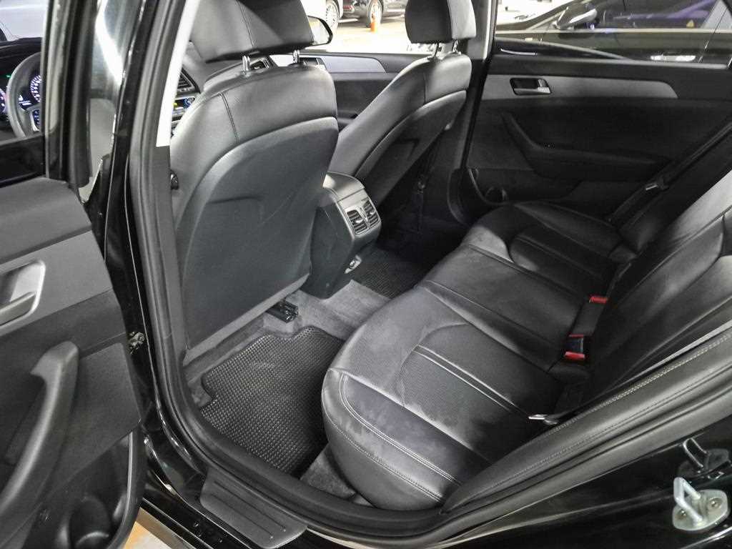 HYUNDAI Sonata - Vista 9