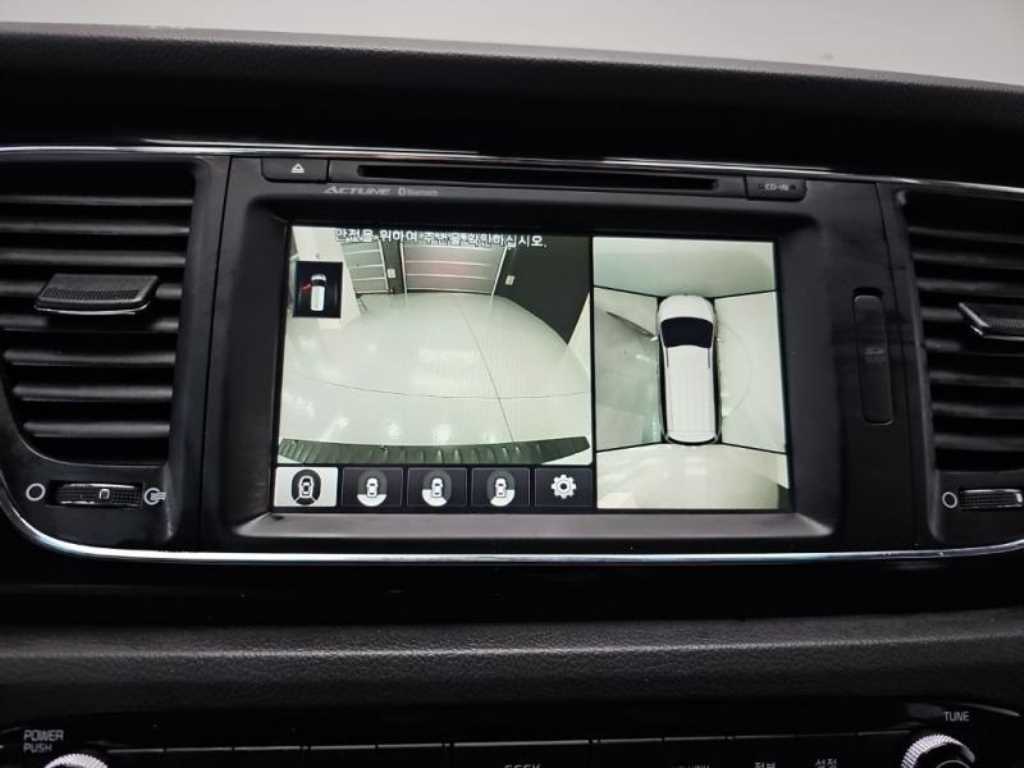 KIA Carnival - Vista 9