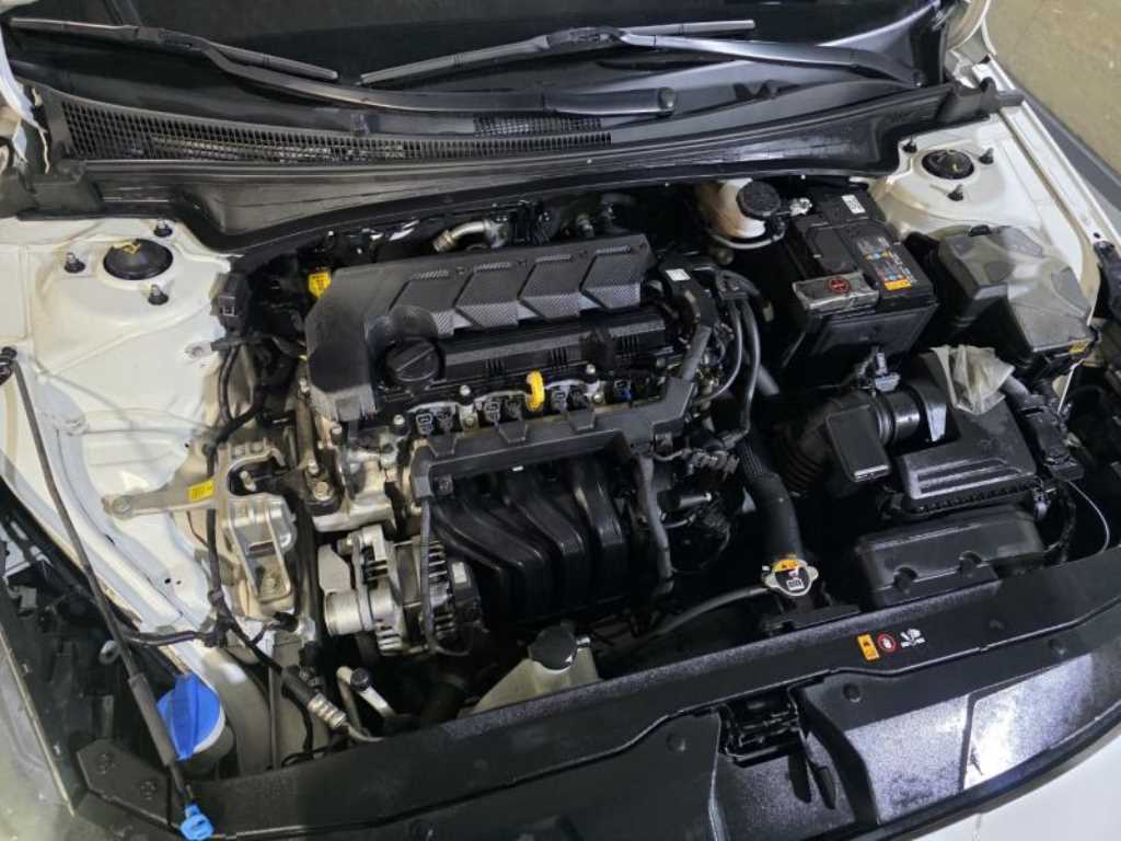 HYUNDAI Avante 2023 Blanco - Importación desde Corea - HF Imports Iquique - Foto 20