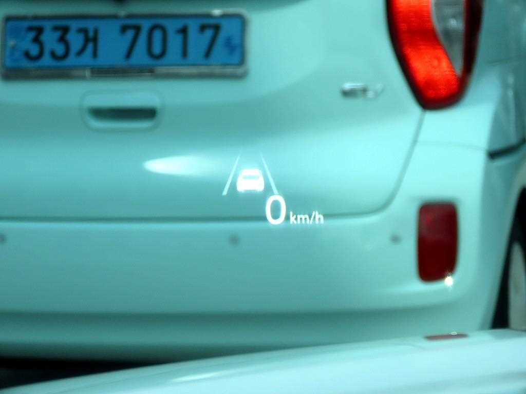 Genesis G70 - Vista 10