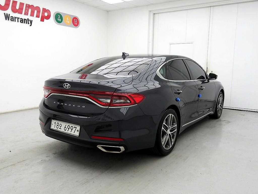 HYUNDAI Grandeur - Vista 4