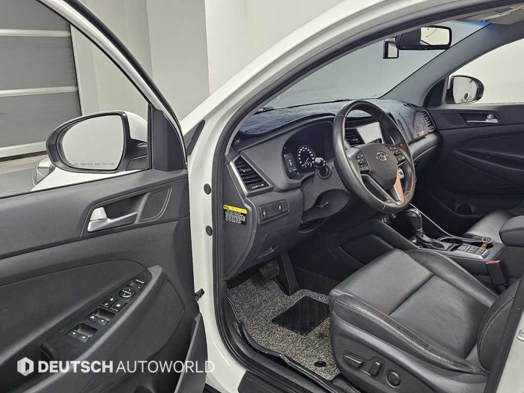 HYUNDAI Tucson - Vista 11