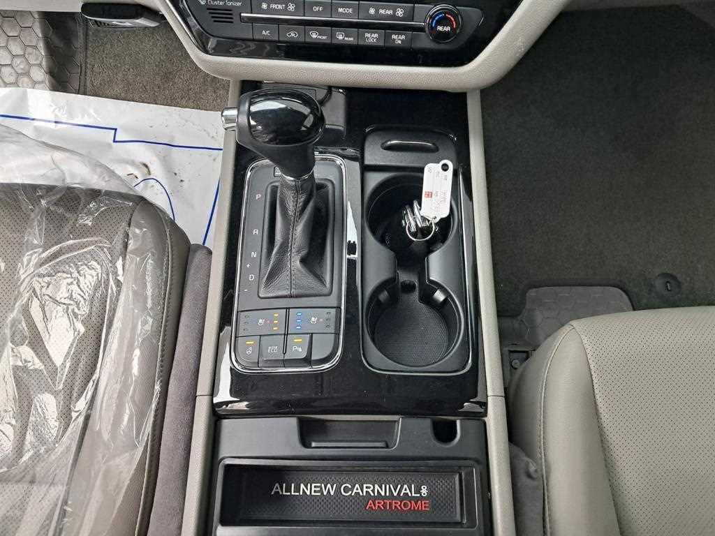 KIA Carnival 2016 Negro - Importación desde Corea - HF Imports Iquique - Foto 13