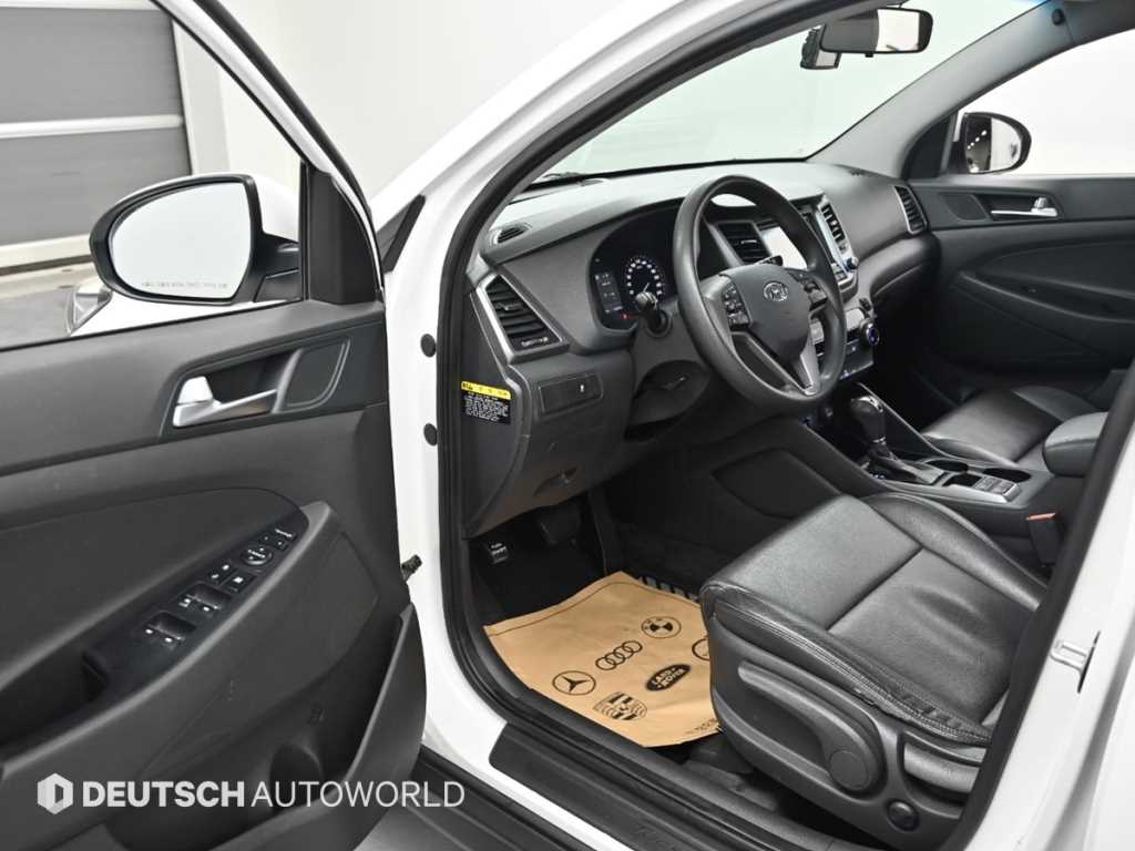 HYUNDAI Tucson - Vista 11