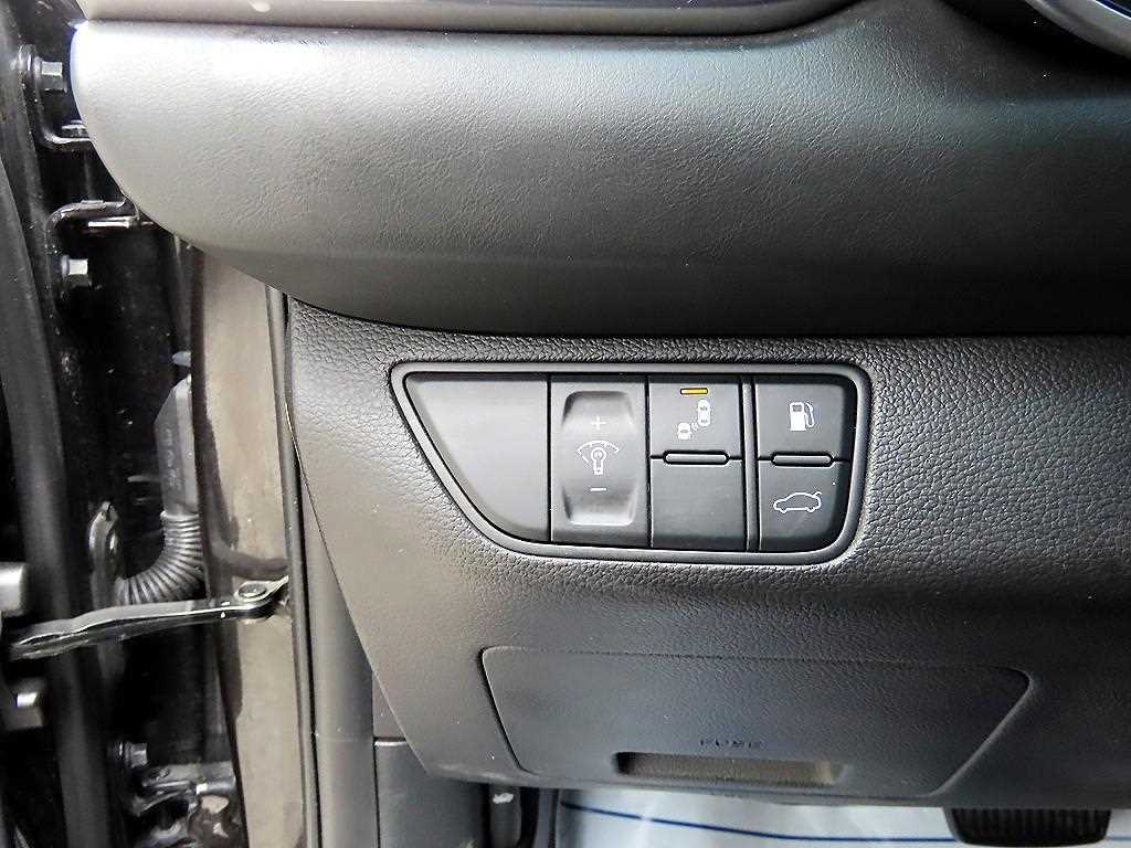 Genesis G70 - Vista 12