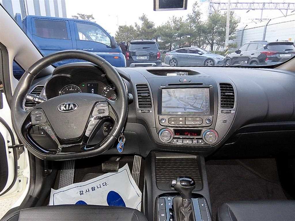 KIA K3 - Vista 7