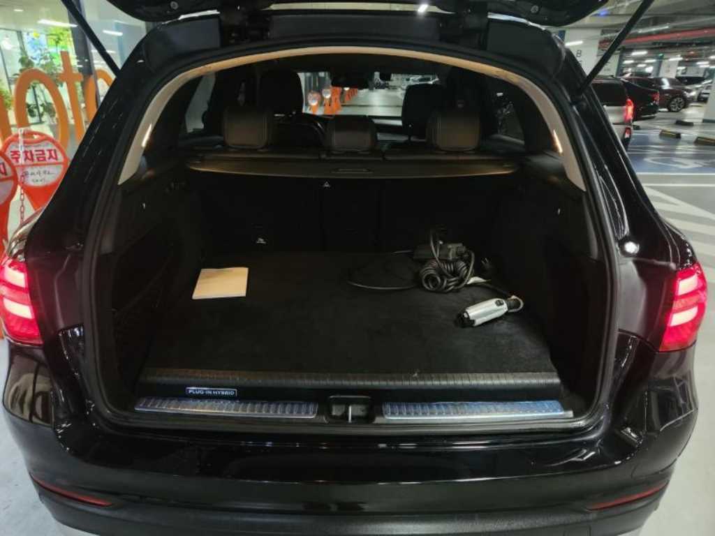 Mercedes Benz GLC Class 2019 Negro - Importación desde Corea - HF Imports Iquique - Foto 17