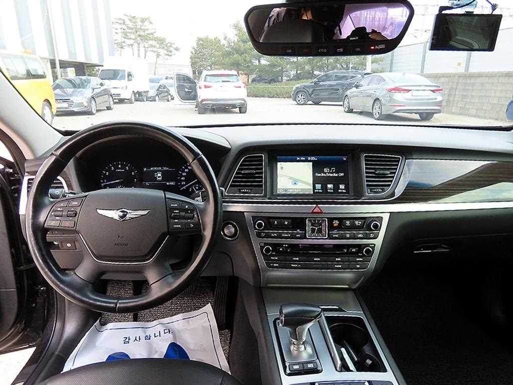 Genesis G80 - Vista 7