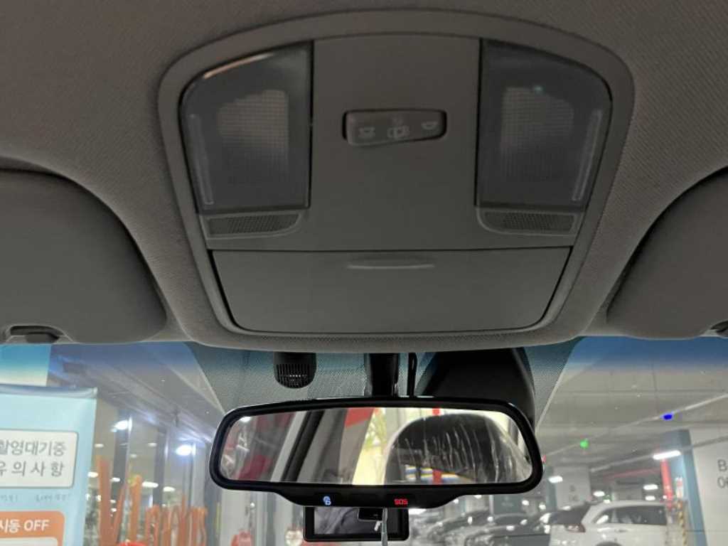 HYUNDAI Ioniq - Vista 8