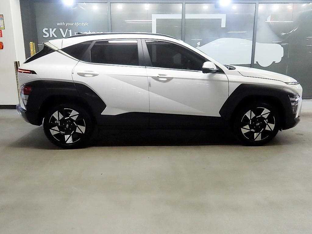 HYUNDAI Kona - Vista 4