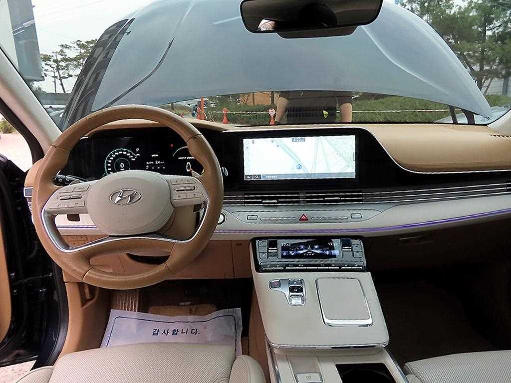 HYUNDAI Grandeur - Vista 7