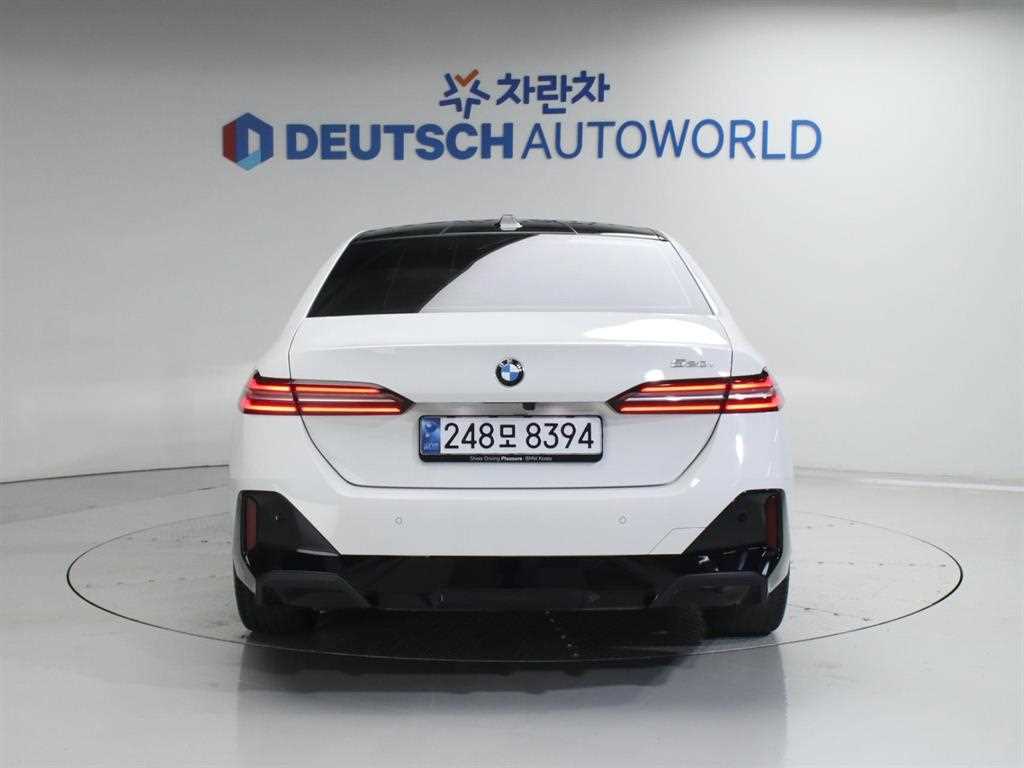 BMW 5 Series - Vista 4