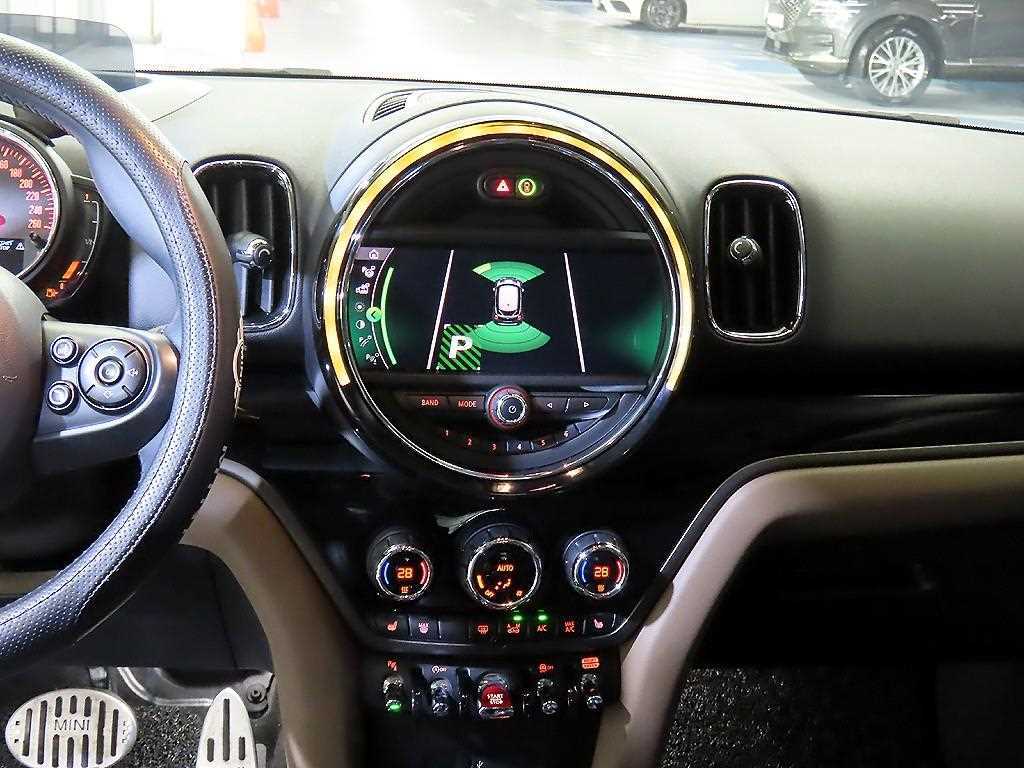 Mini Countryman - Vista 11