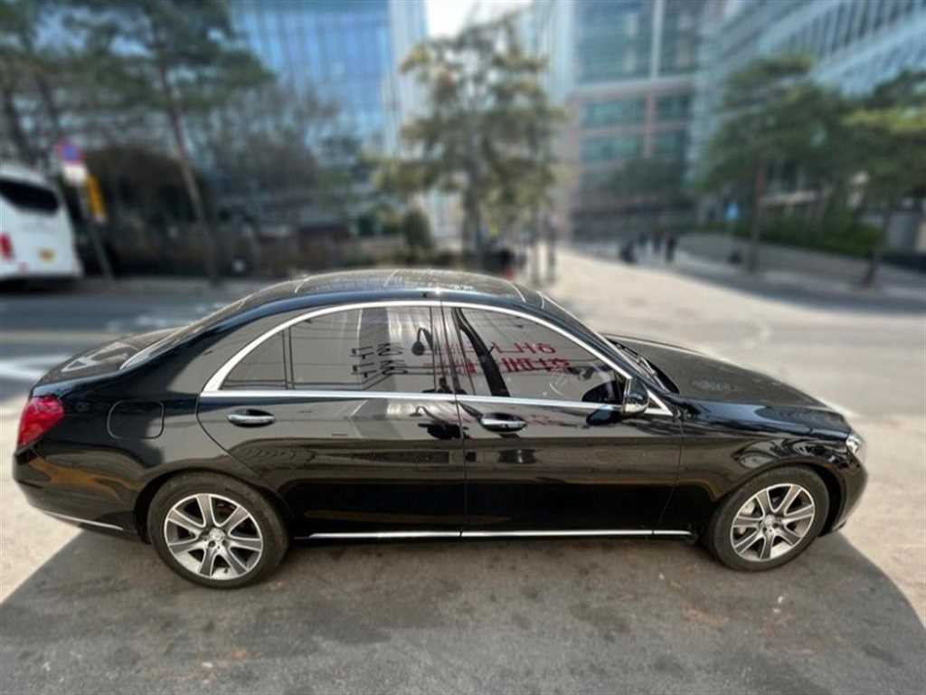Mercedes Benz S Class - Vista 4