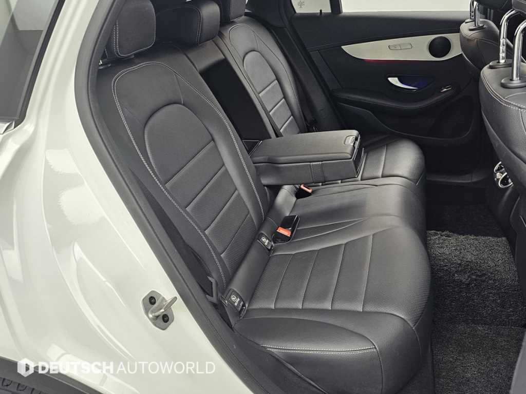 Mercedes Benz GLC Class - Vista 12