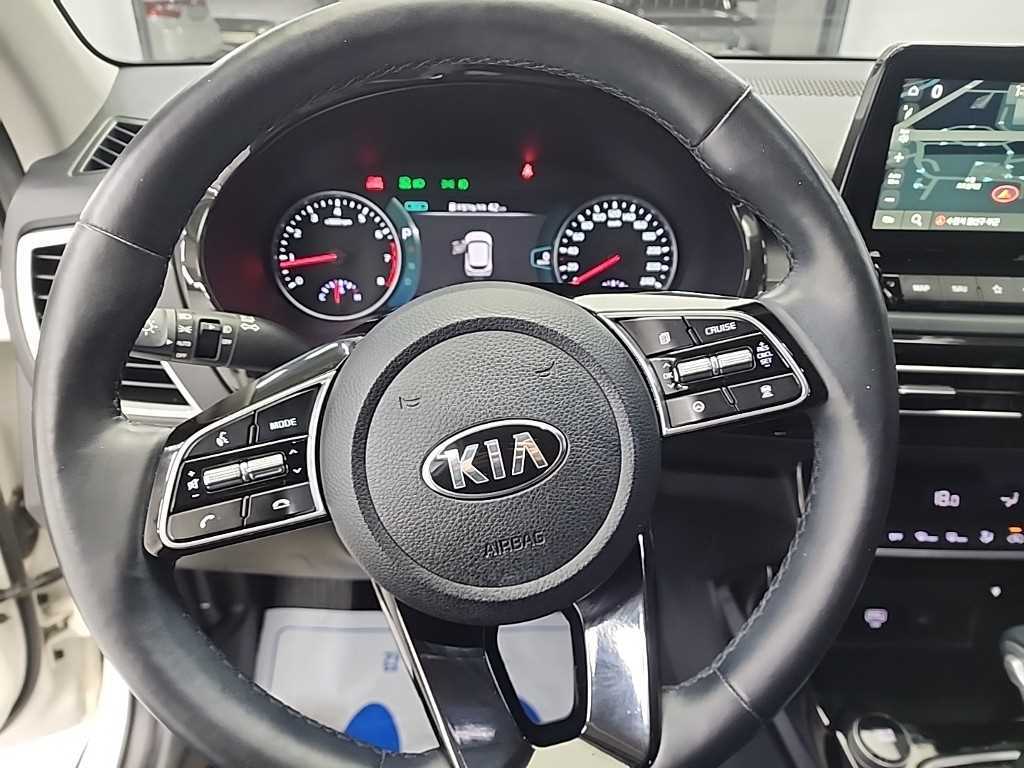 KIA Seltos - Vista 9