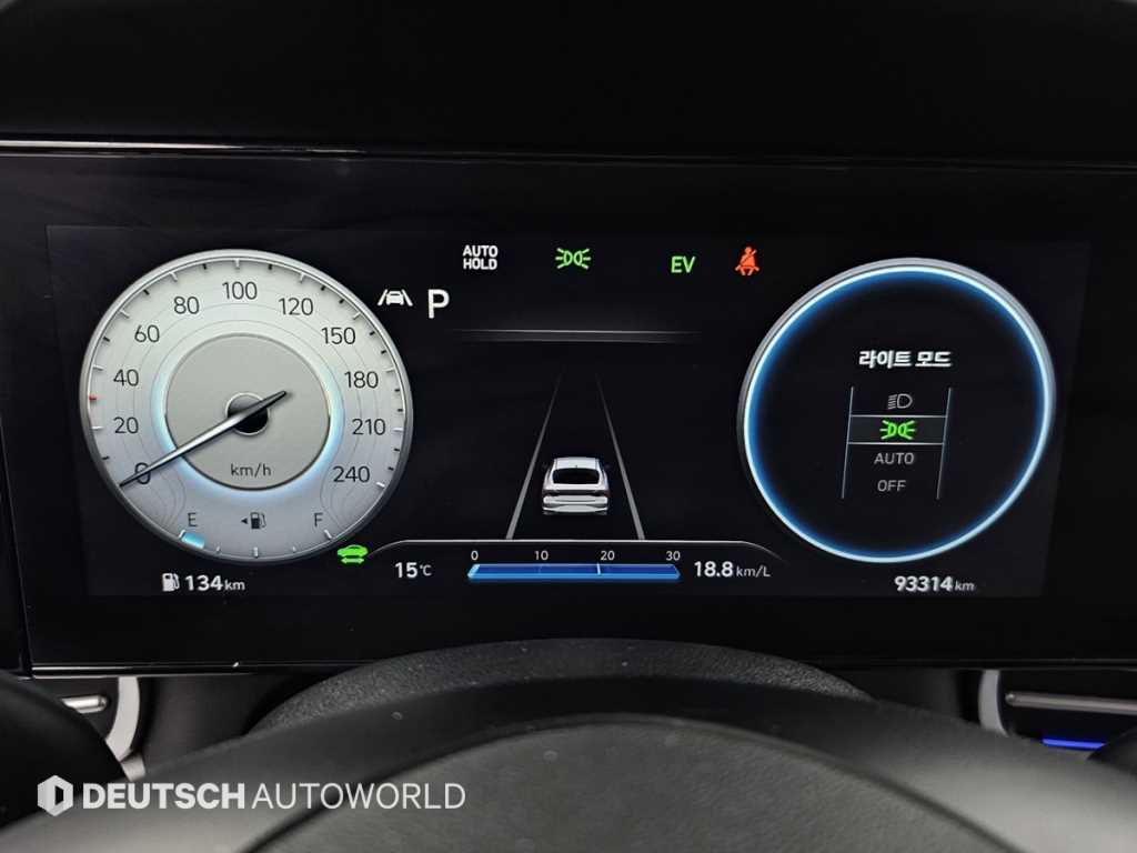 HYUNDAI Avante - Vista 8