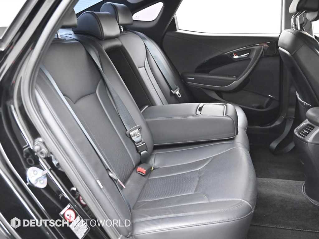 HYUNDAI Grandeur - Vista 12