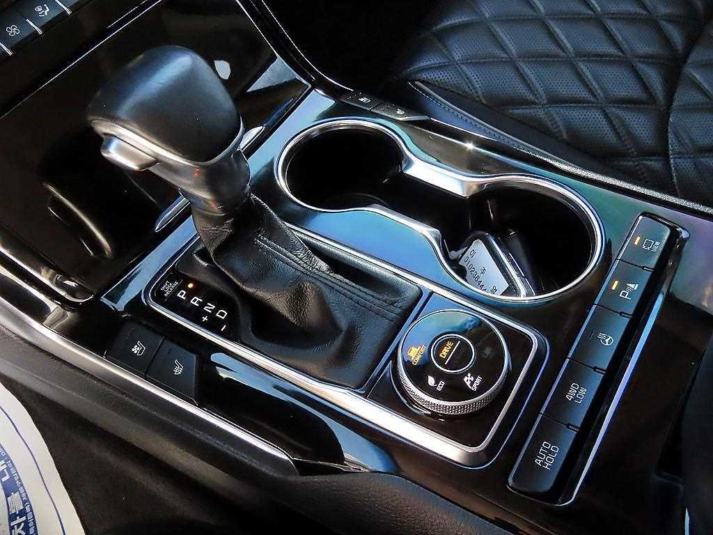 KIA Mohave - Vista 11