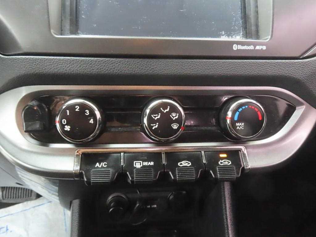 KIA Pride - Vista 11