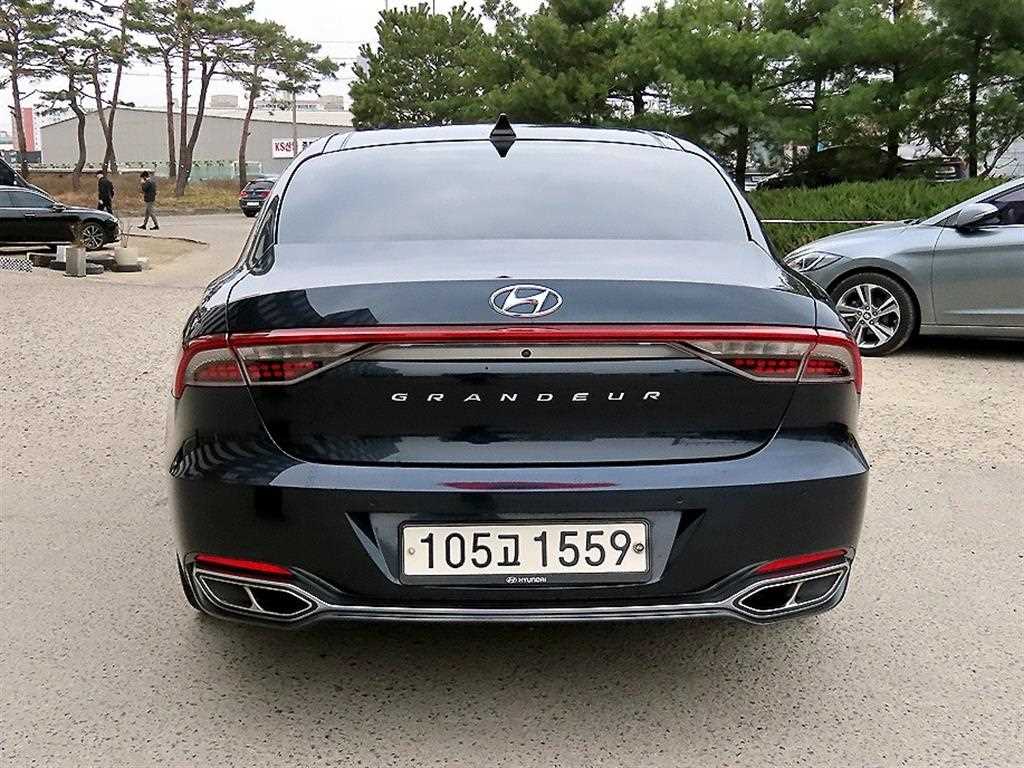 HYUNDAI Grandeur - Vista 4