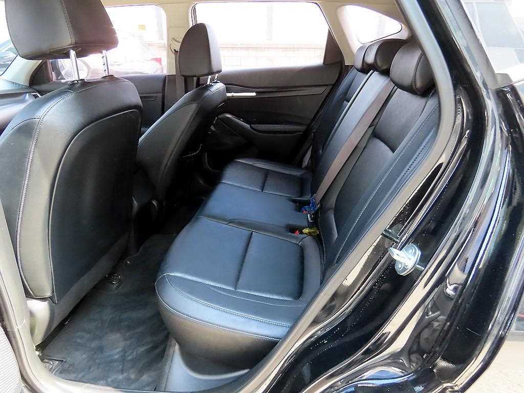 KIA Seltos - Vista 6