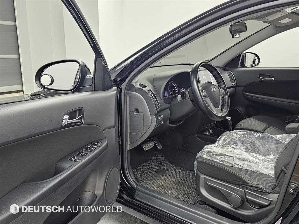 HYUNDAI i30 - Vista 11