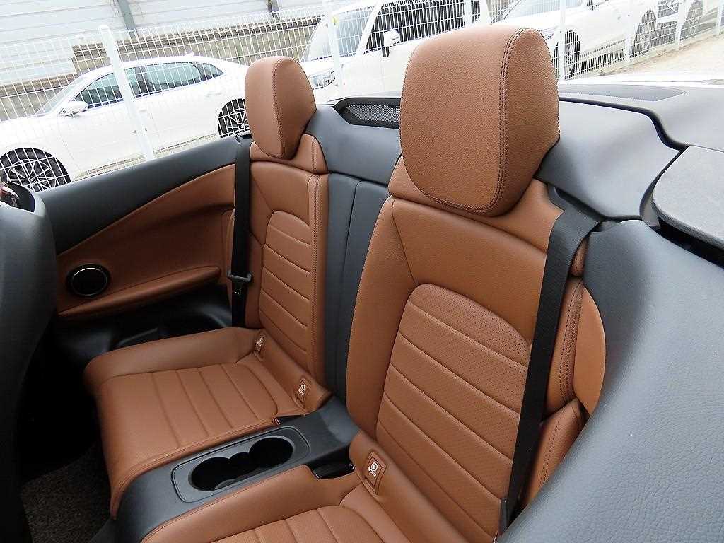 Mercedes Benz C Class - Vista 10