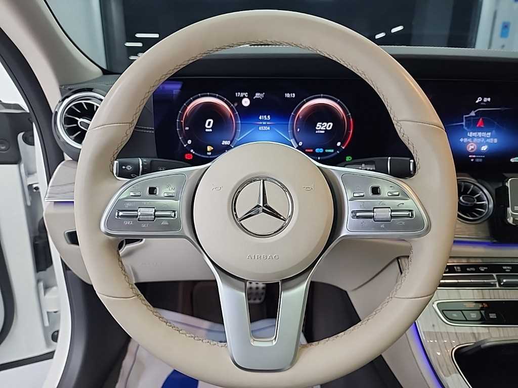 Mercedes Benz CLS Class - Vista 9