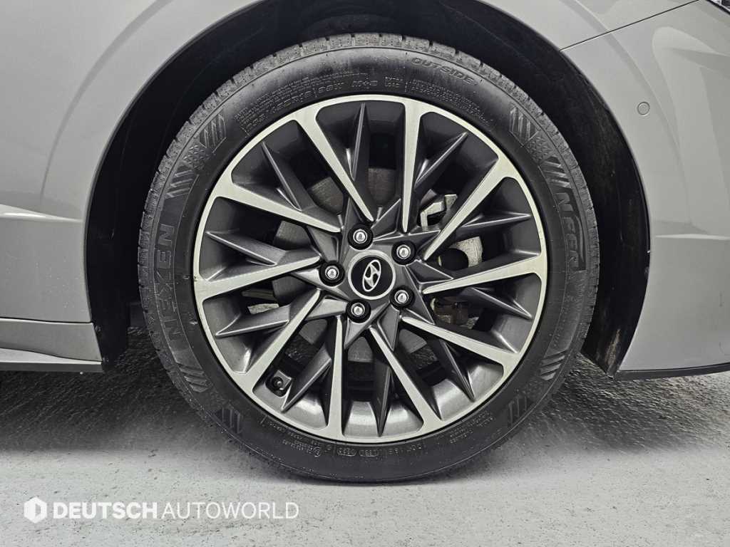 HYUNDAI Sonata - Vista 5