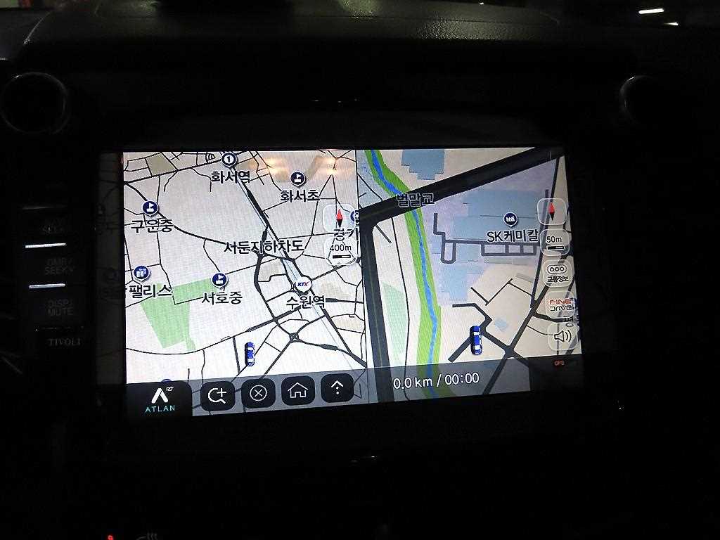 Ssangyong Tivoli 2019 Blanco - Importación desde Corea - HF Imports Iquique - Foto 15