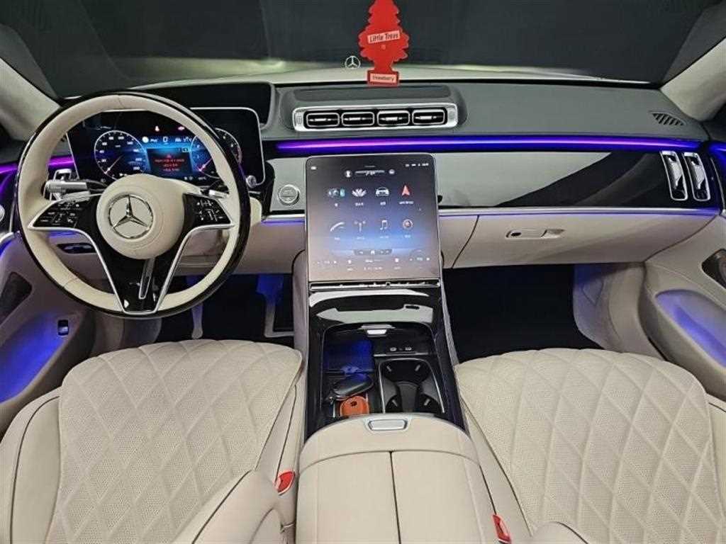 Mercedes Benz S Class - Vista 5